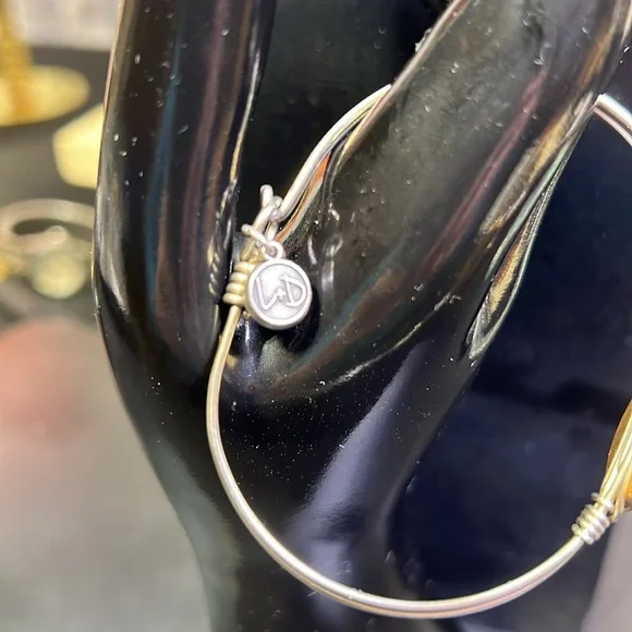 Luca & Danni Cardinal Bracelet - Picture 4 of 5